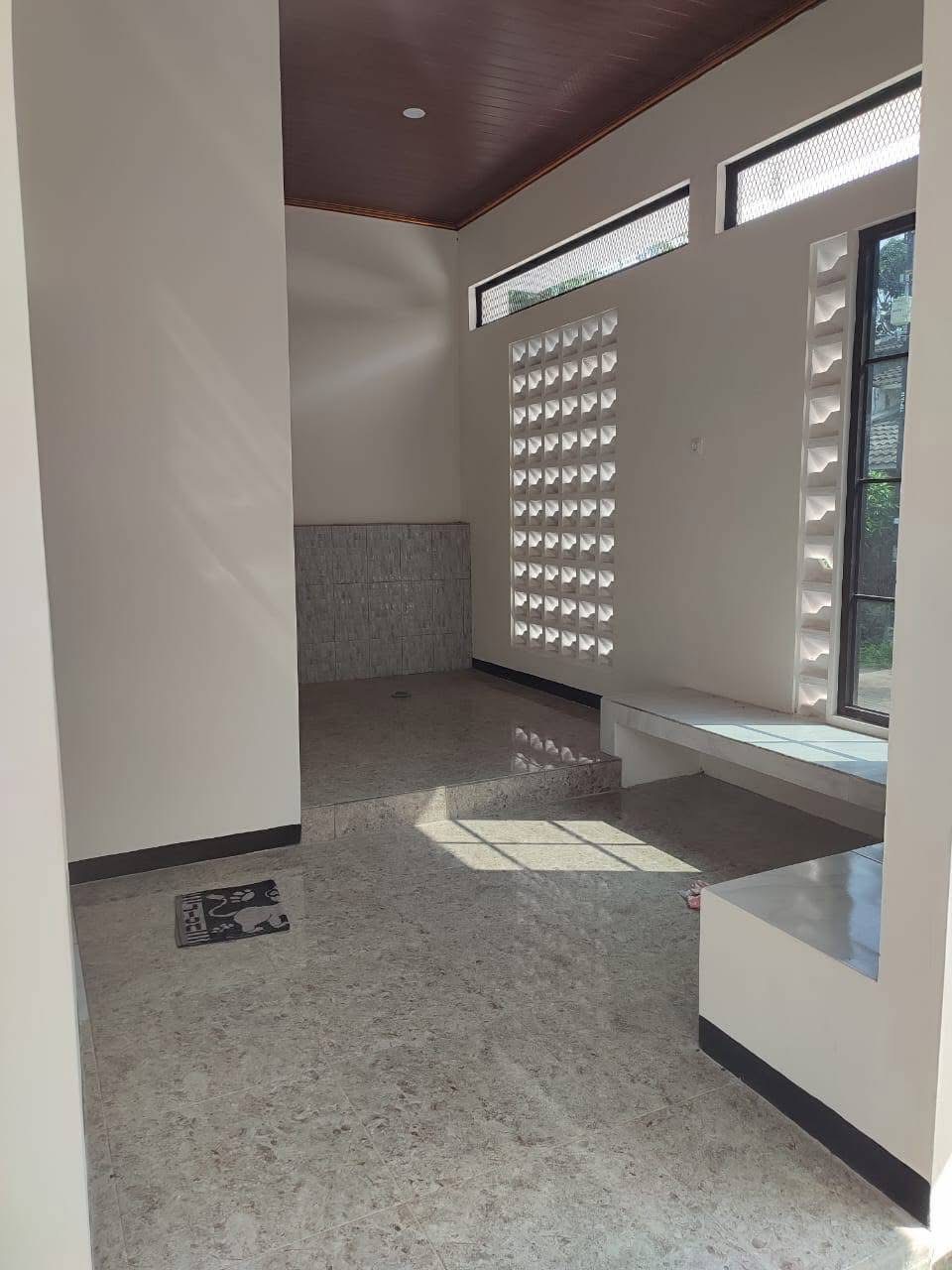 Thumbnail Gambar Tambahan